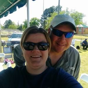 Meet your Posher, Leslie